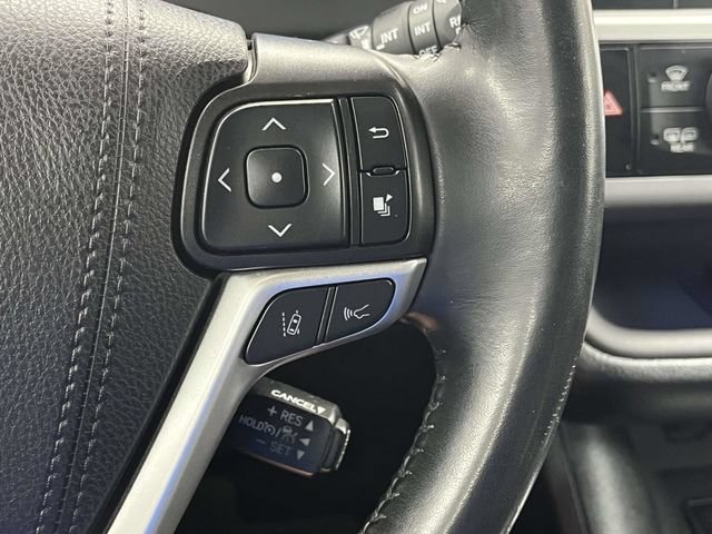 Used 2019 Toyota Highlander SE AWD/4WD image 31