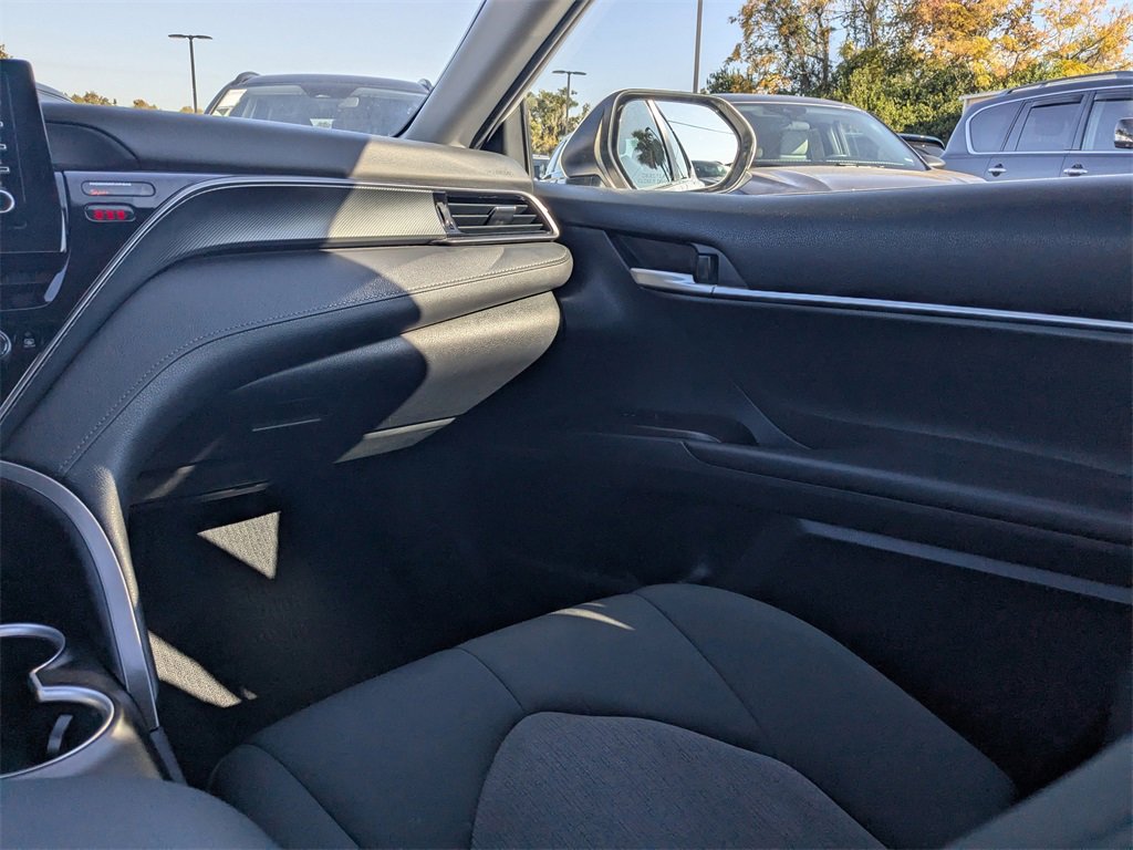 Used 2024 Toyota Camry LE image 15