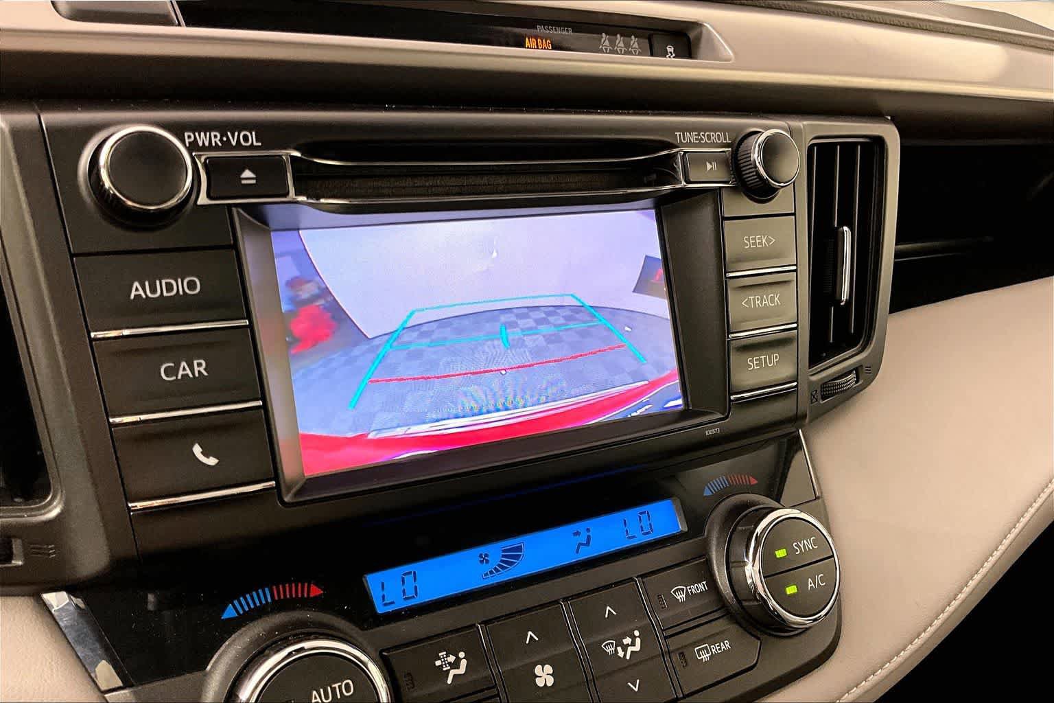 Used 2017 Toyota RAV4 XLE w/ Carpet Mat Package FWD image 26