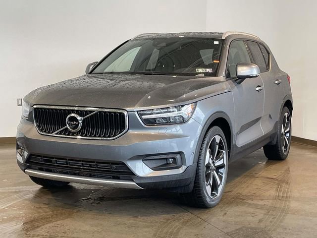 Used 2019 Volvo XC40 T5 Momentum