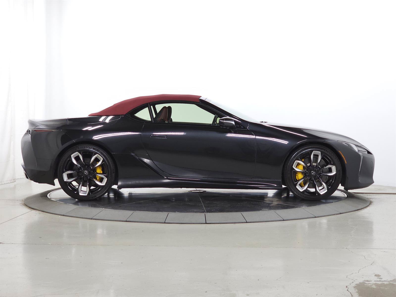 Used 2025 Lexus LC 500 Convertible w/ Bespoke Build Package RWD image 12