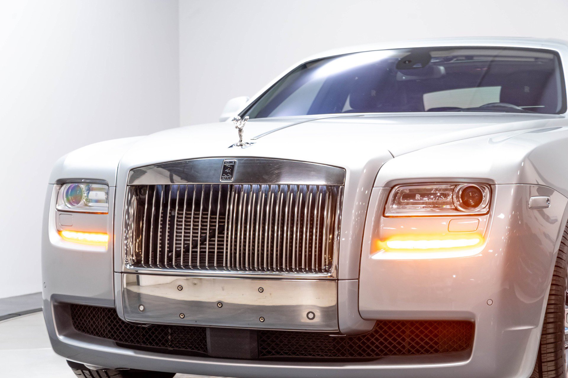 Used 2012 Rolls-Royce Ghost RWD image 90