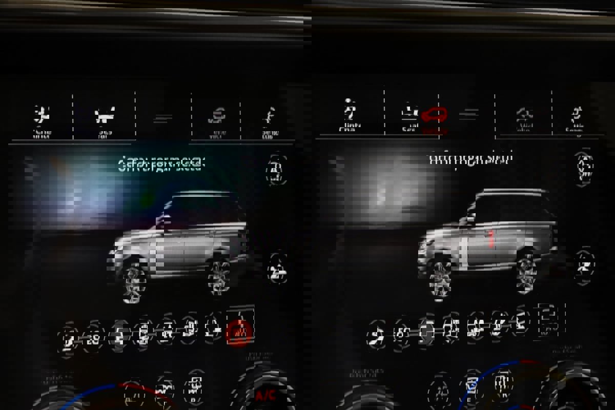 Used 2020 Land Rover Range Rover Autobiography image 27