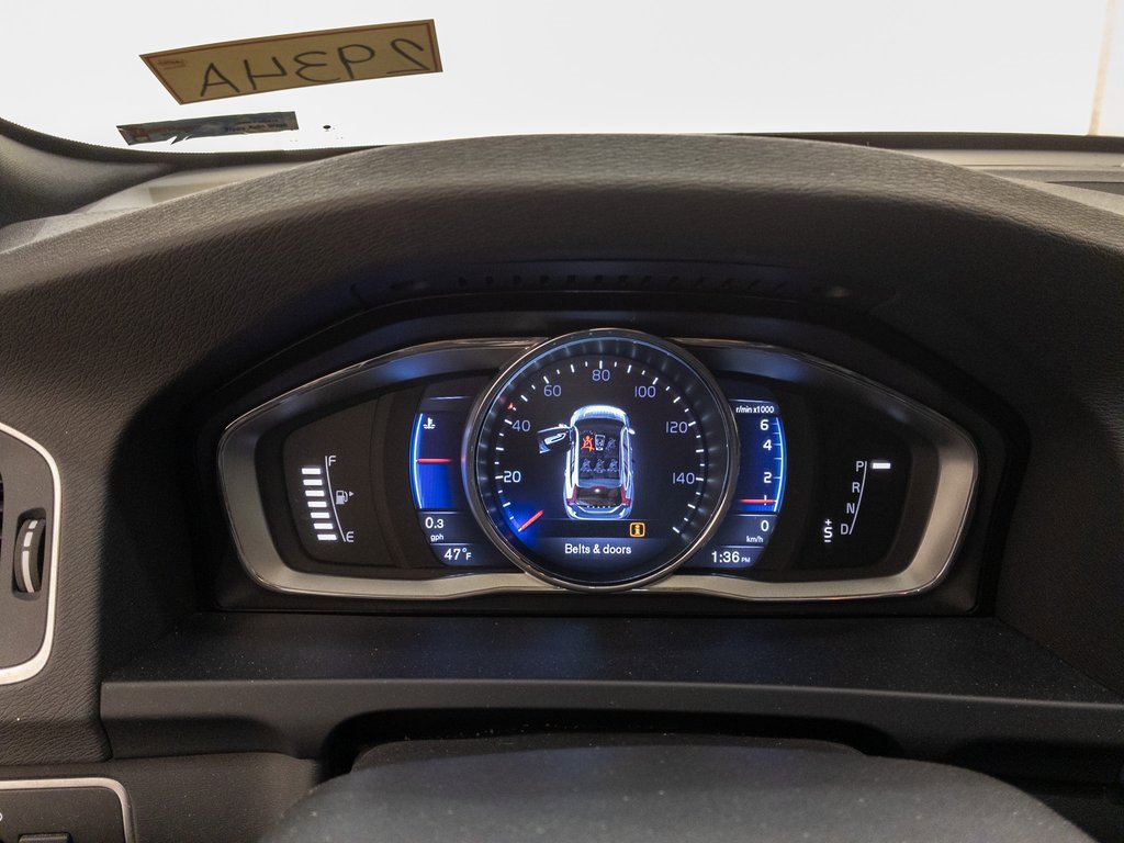 Used 2016 Volvo V60 T6 R-Design Platinum w/ Climate Package image 15