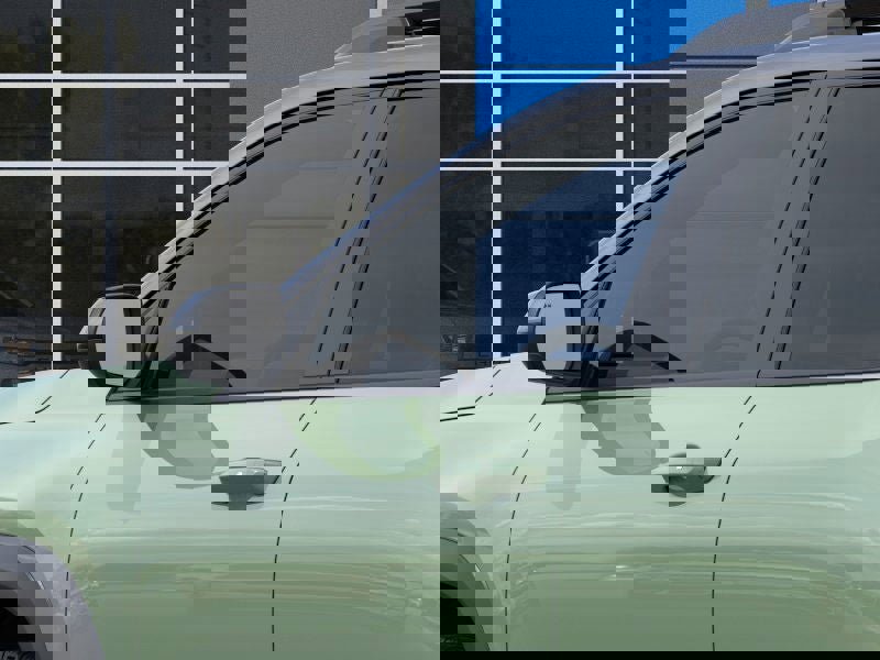 New 2026 Chevrolet Equinox LT image 12