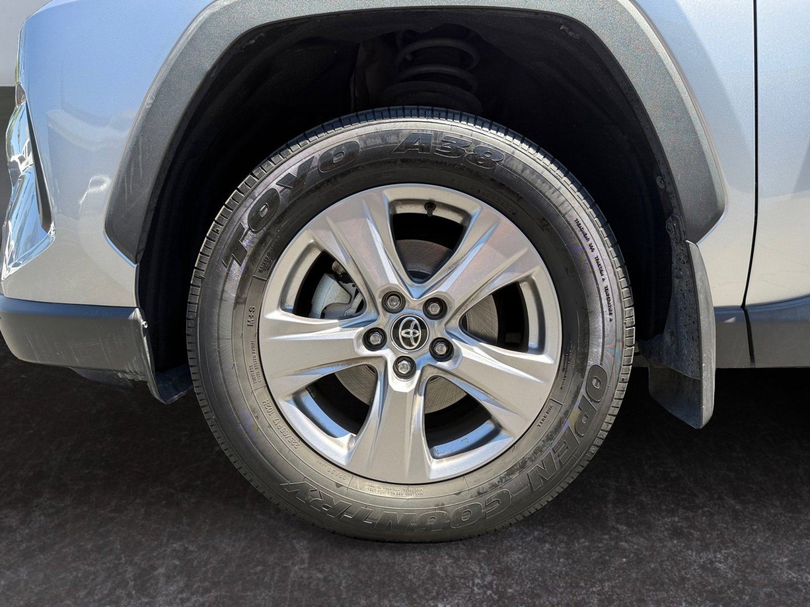 Used 2022 Toyota RAV4 XLE image 14