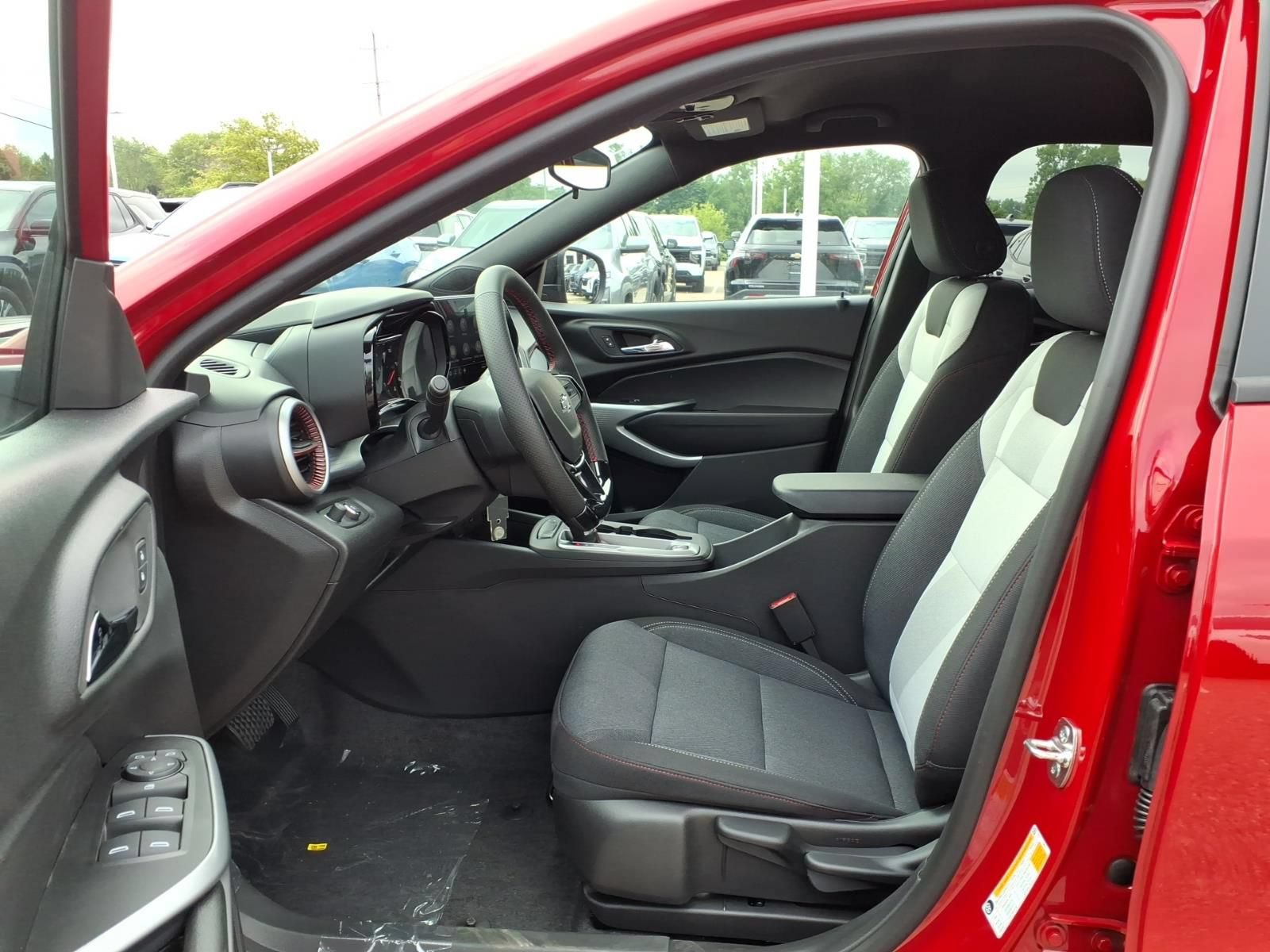 New 2026 Chevrolet Trax RS w/ Driver Confidence Package FWD image 13