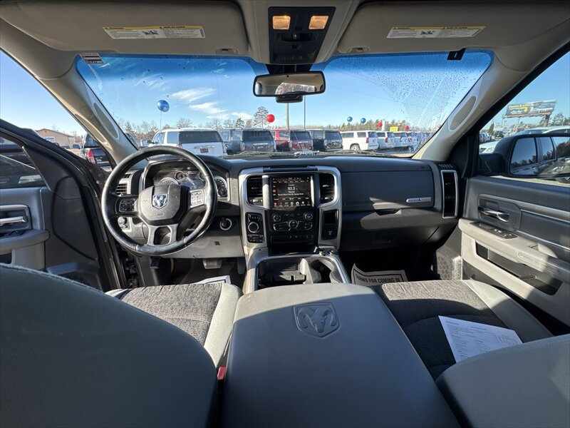 Used 2017 RAM 1500 Lone Star AWD/4WD image 9
