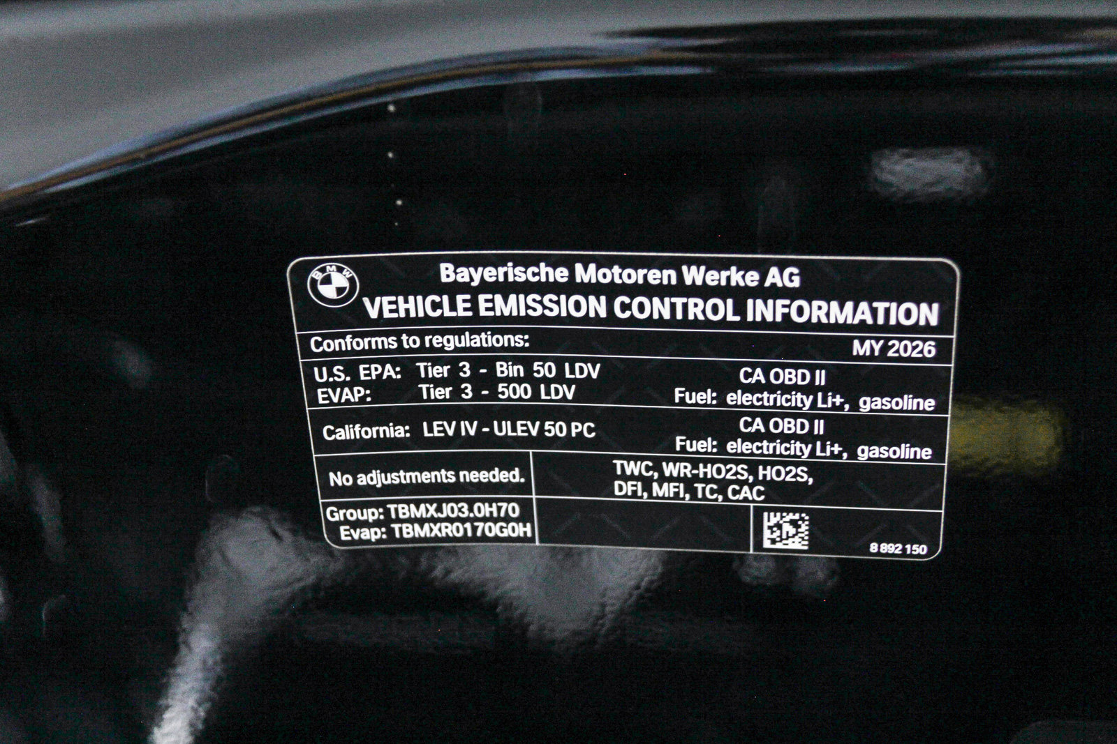Used 2026 BMW 750e xDrive AWD/4WD image 28