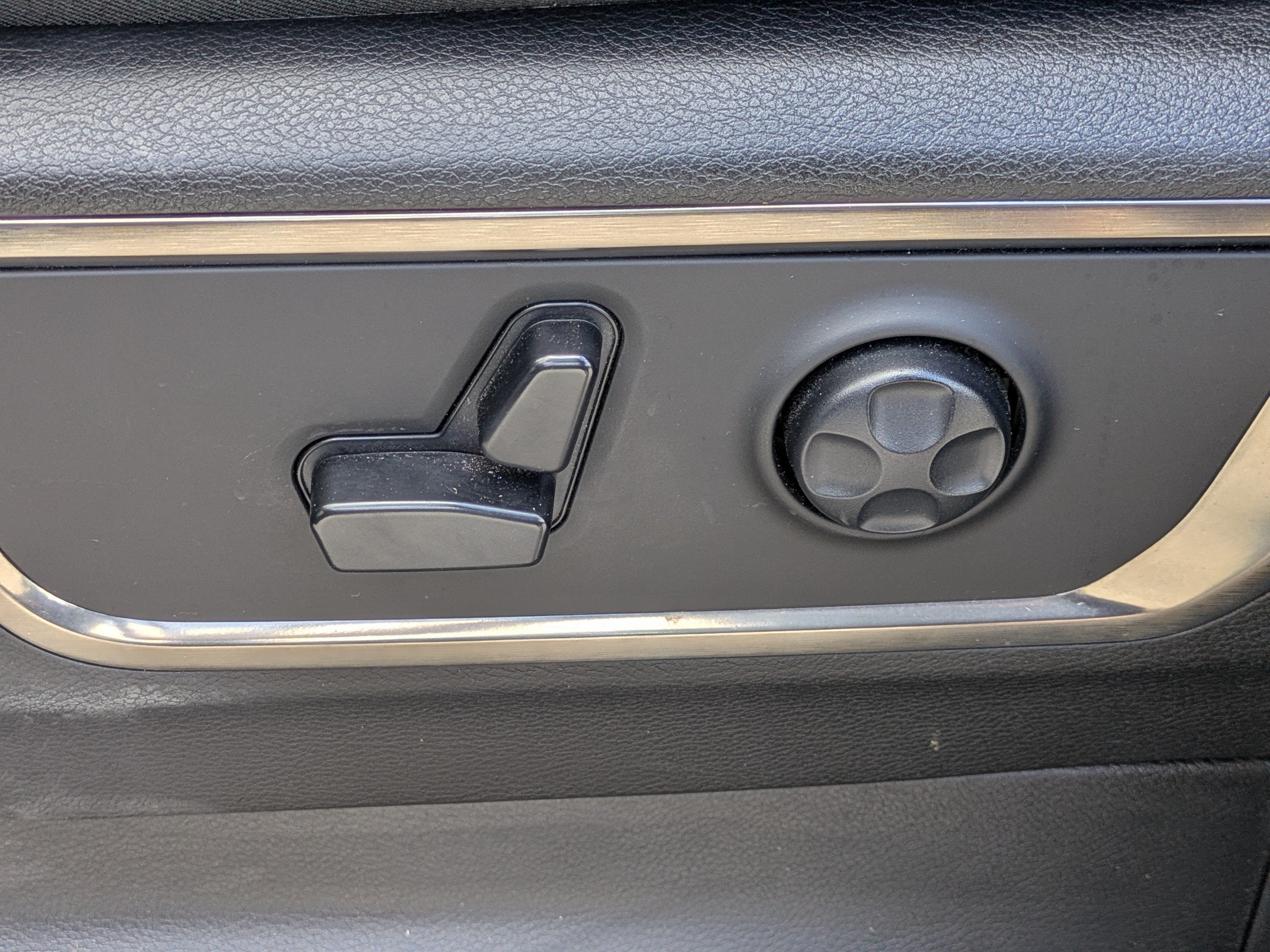 Used 2019 RAM 1500 Limited RWD image 20