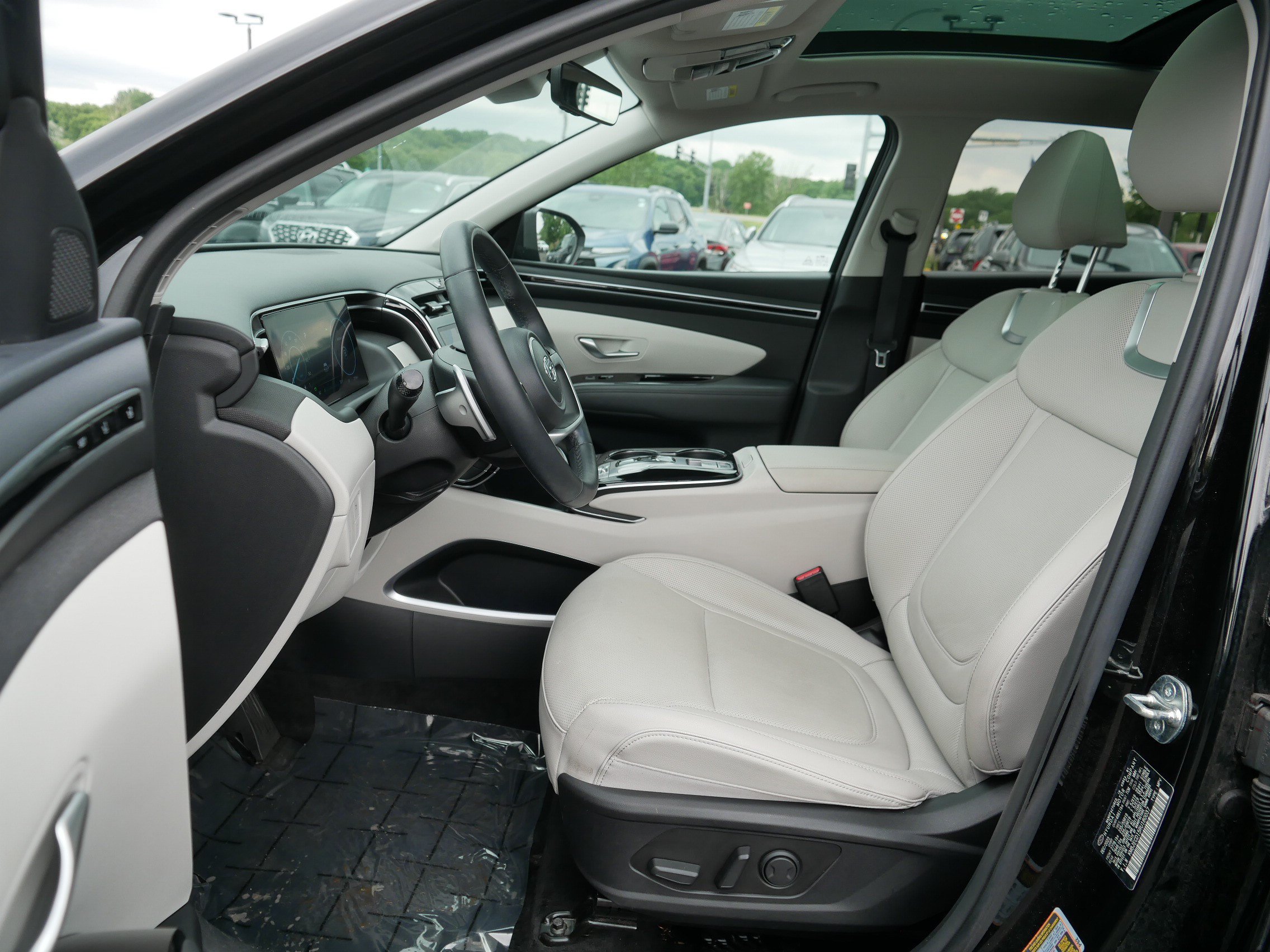 Used 2024 Hyundai Tucson Limited AWD/4WD image 12