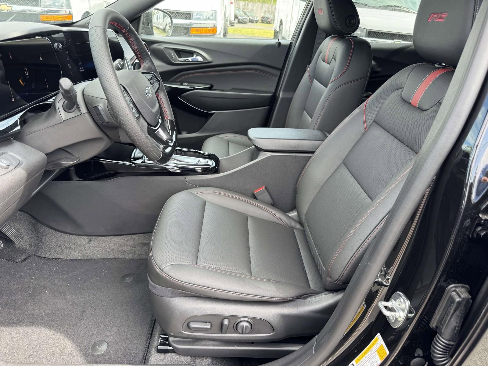 New 2026 Chevrolet Trax RS w/ Driver Confidence Package FWD image 23