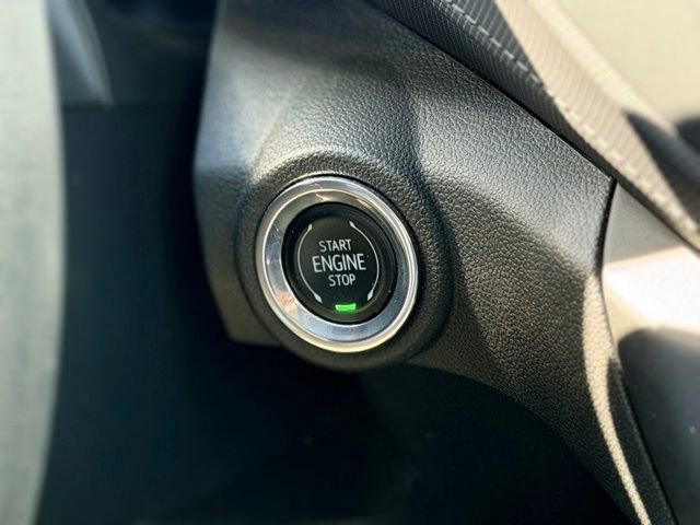 Used 2023 Chevrolet TrailBlazer LT FWD image 12