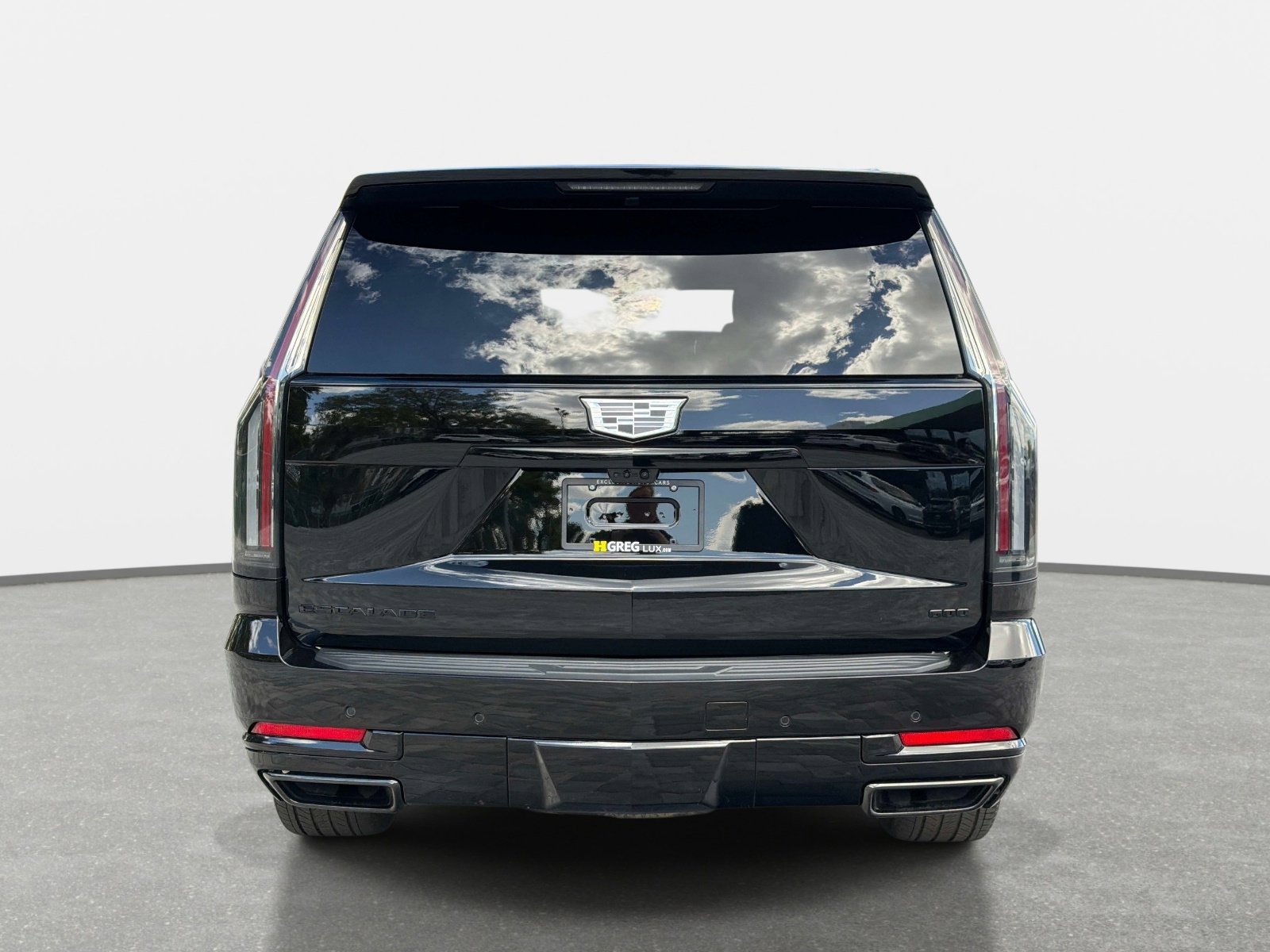 Used 2026 Cadillac Escalade ESV Platinum Sport w/ LPO, ONYX Package image 4