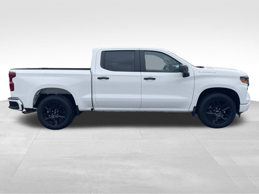 New 2026 Chevrolet Silverado 1500 Custom RWD image 2
