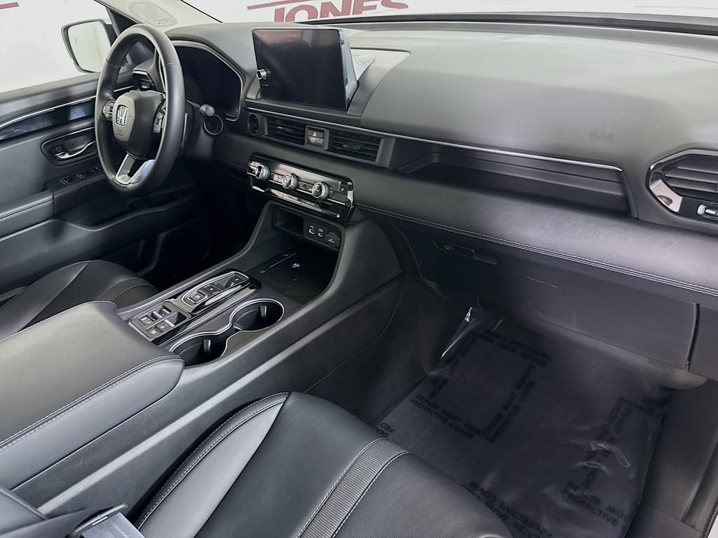 Used 2023 Honda Pilot Touring image 36