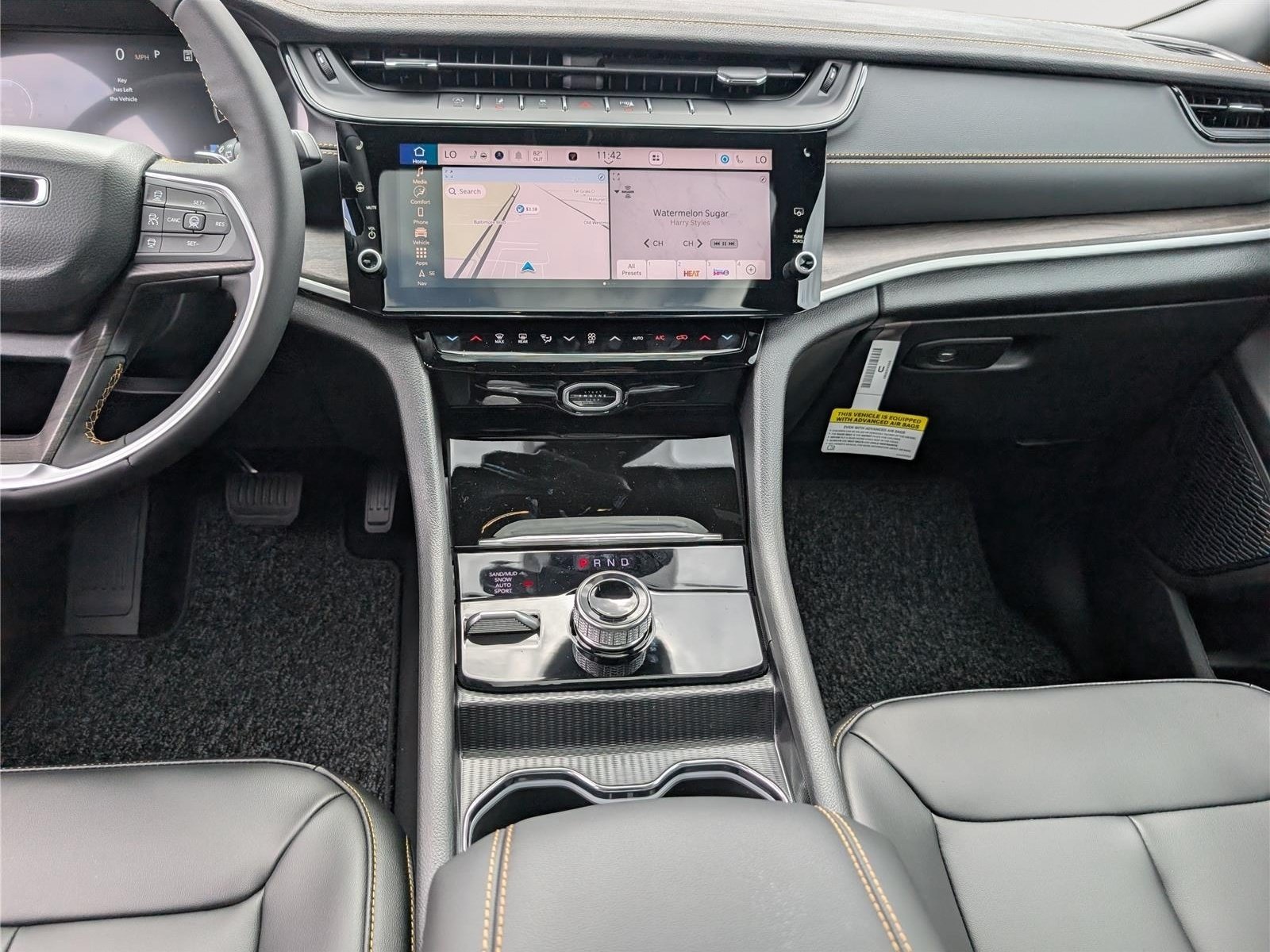 New 2026 Jeep Grand Cherokee Limited AWD/4WD image 14