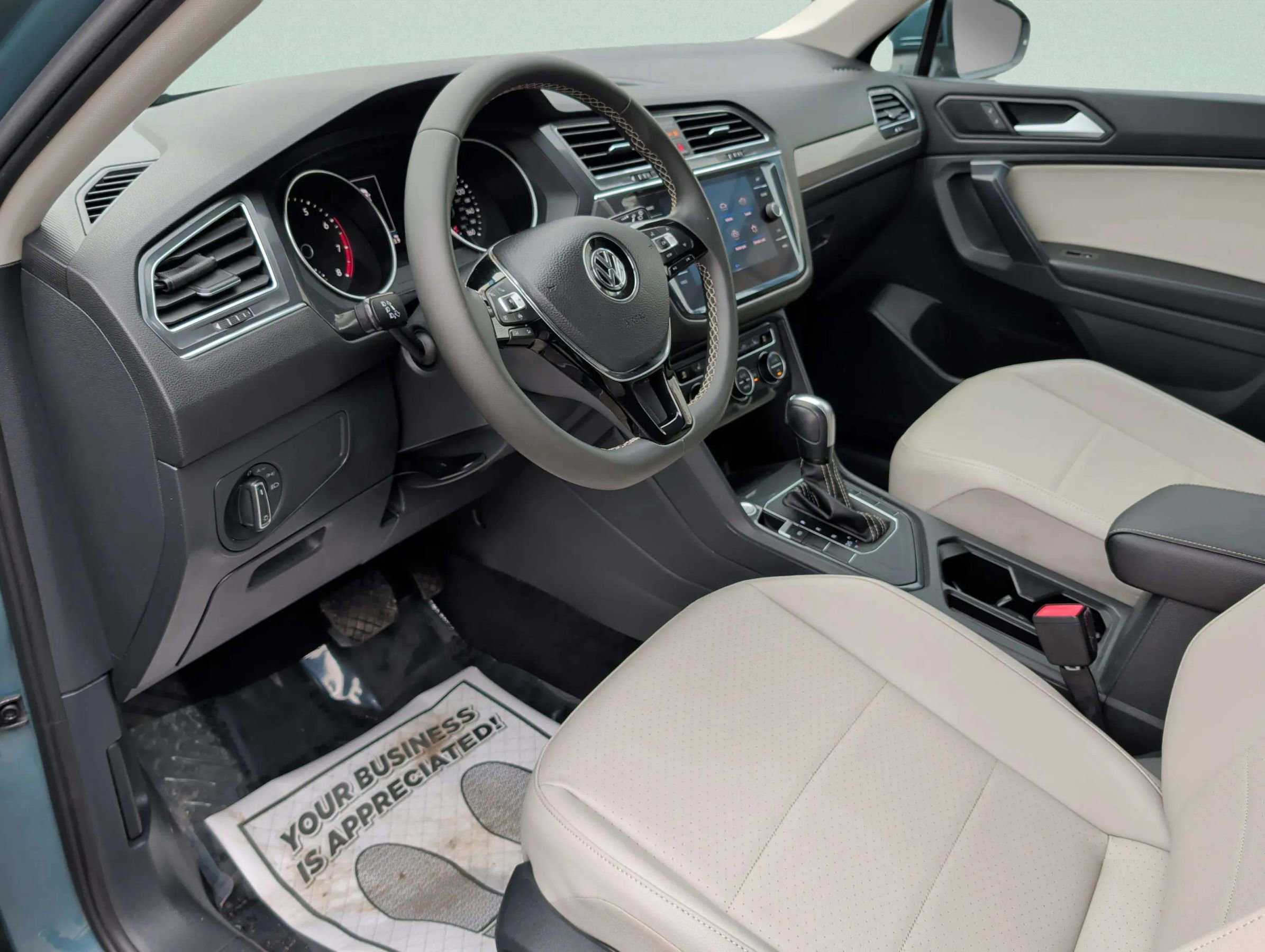 Used 2021 Volkswagen Tiguan SE image 26