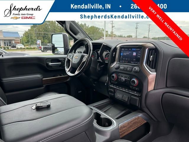 Used 2023 Chevrolet Silverado 2500 High Country w/ Z71 Off-Road Package image 9