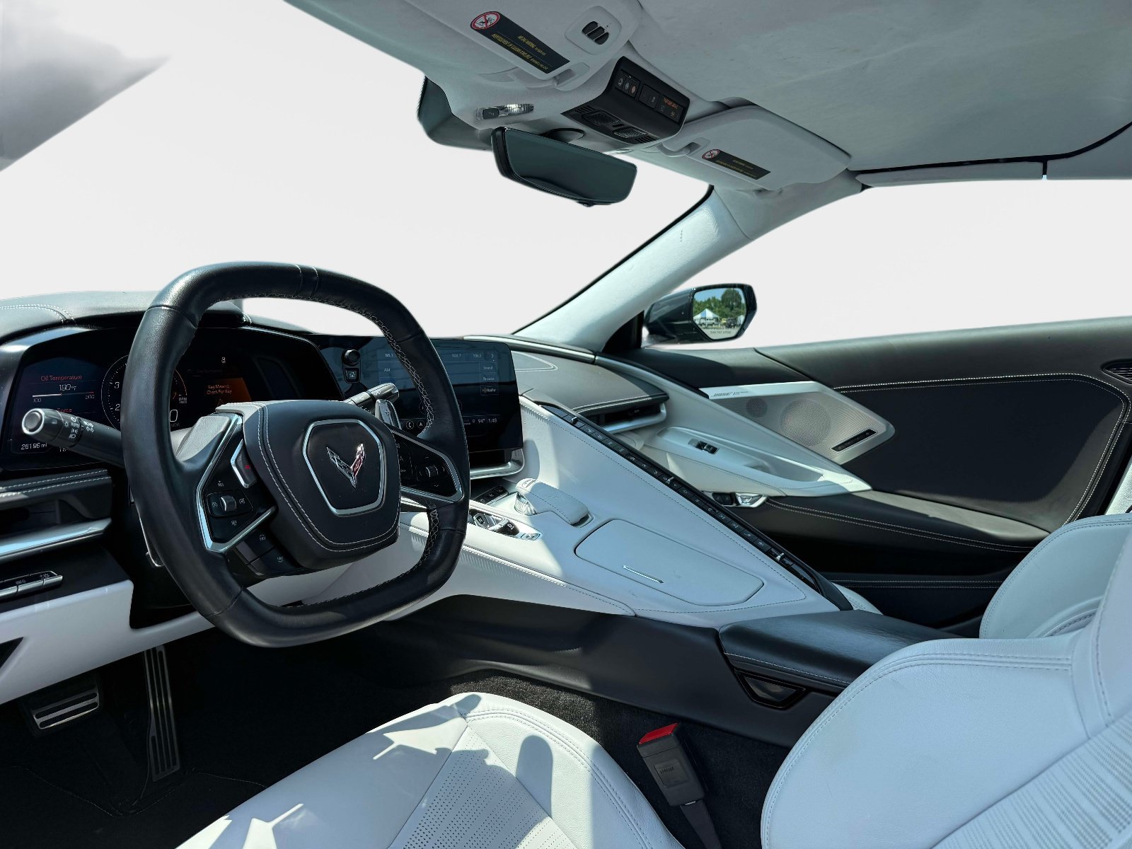 Used 2023 Chevrolet Corvette Stingray Premium Conv w/ Z51 Performance Package RWD image 11