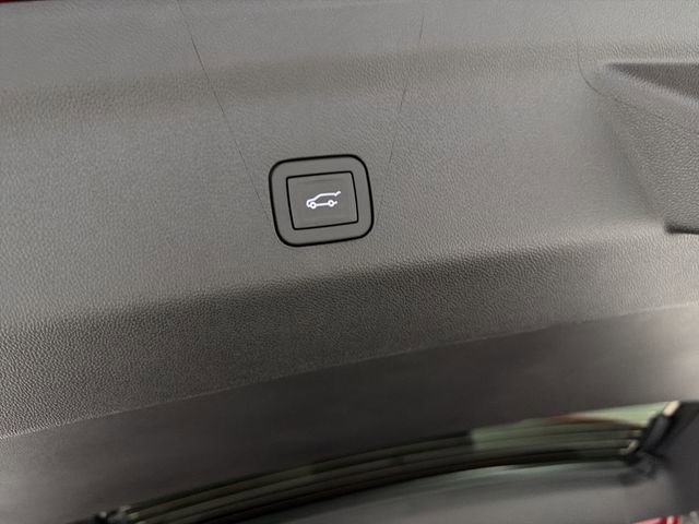 New 2026 GMC Yukon Elevation w/ Elevation Premium Package image 16