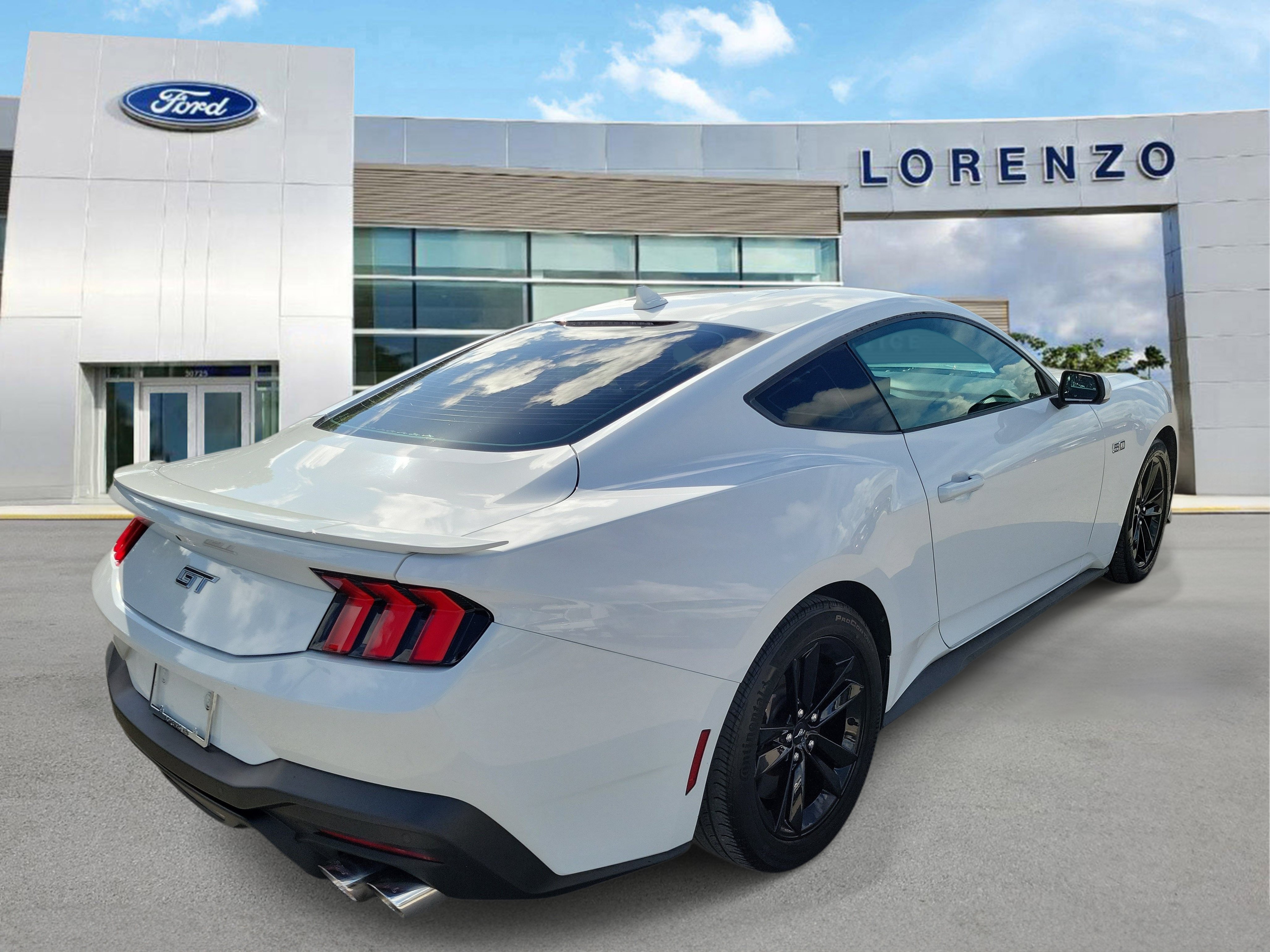 Used 2024 Ford Mustang GT RWD image 5