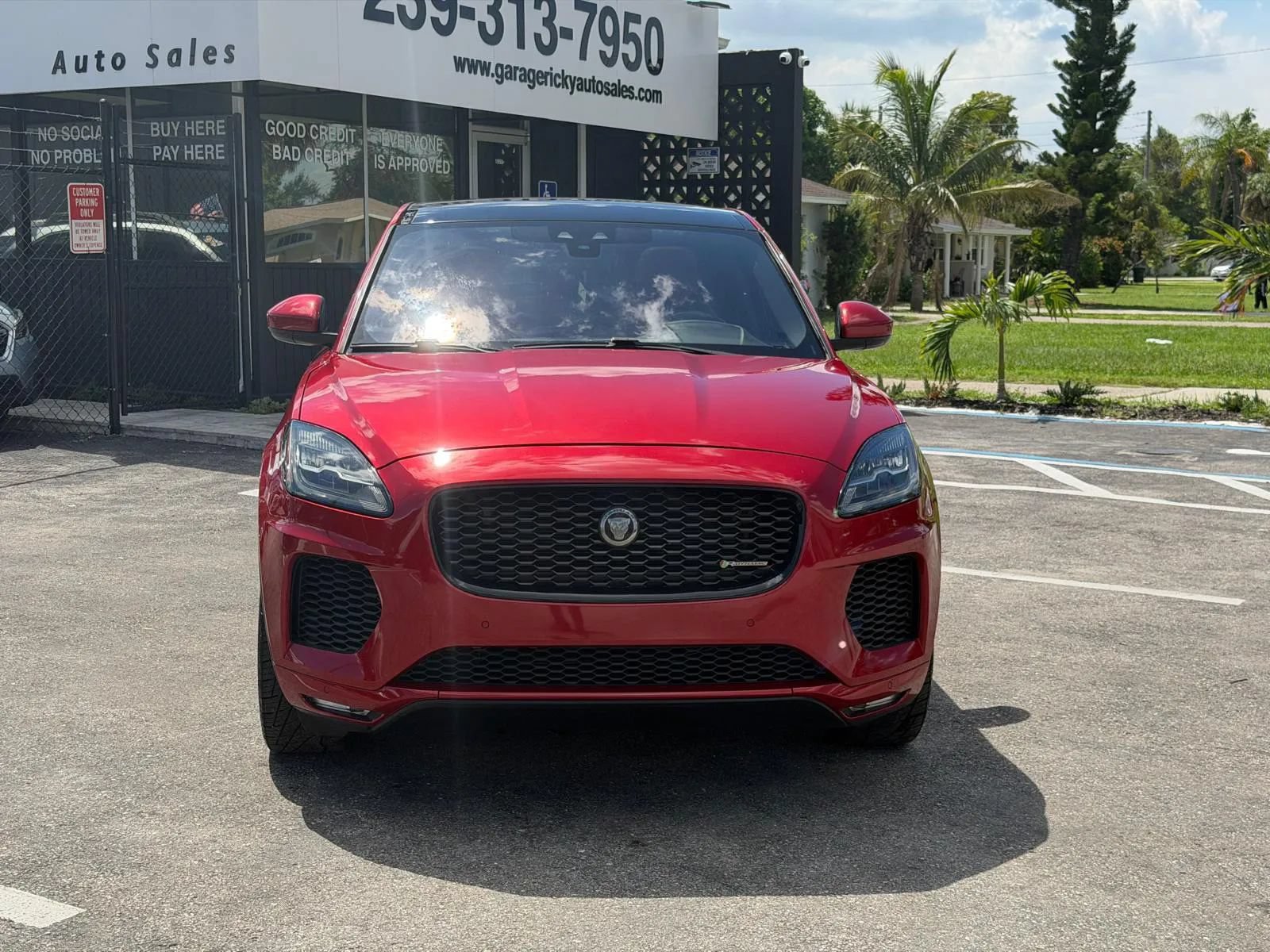 Used 2019 Jaguar E-PACE R-Dynamic HSE AWD/4WD image 2