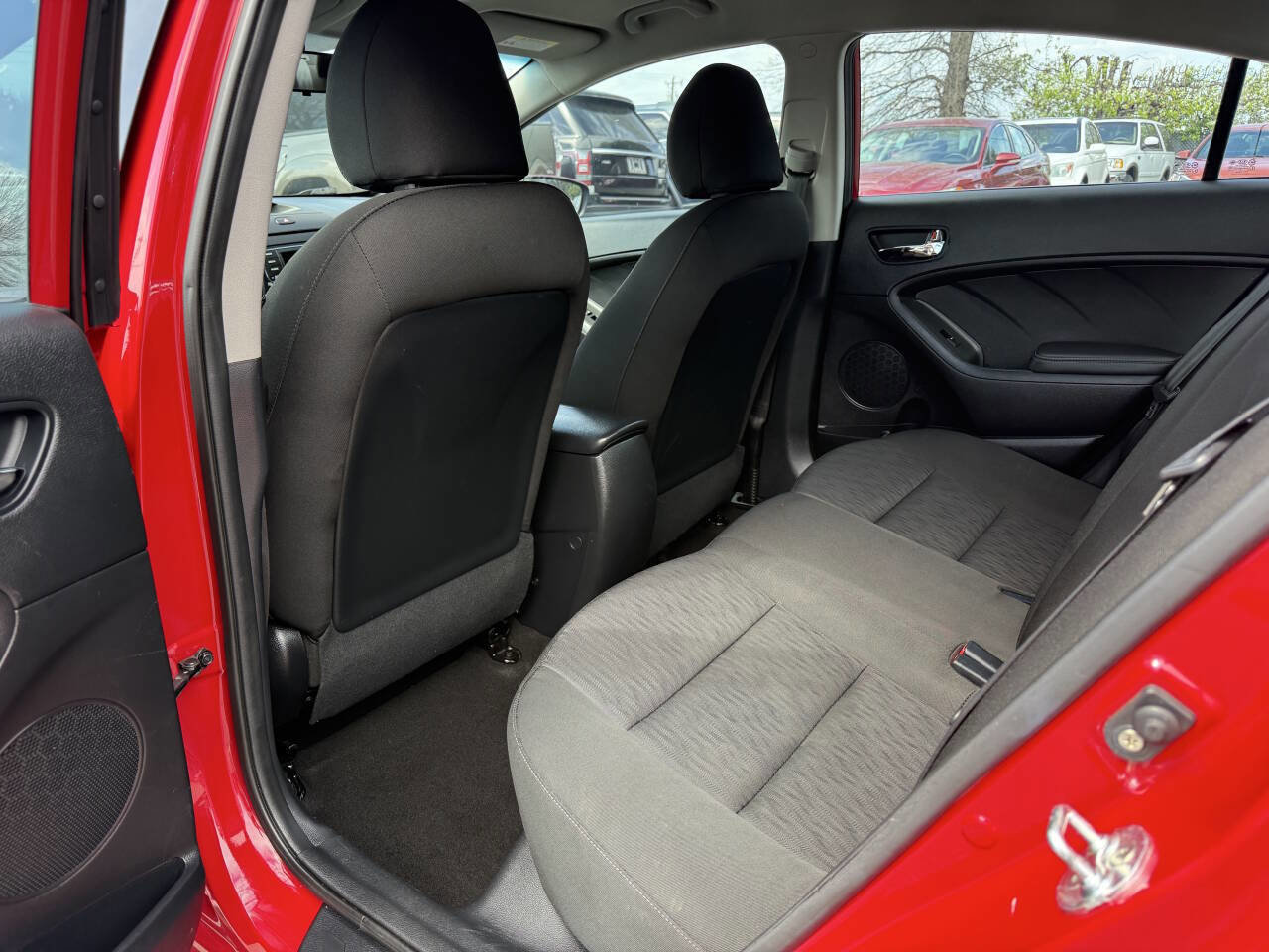 Used 2016 Kia Forte LX image 10