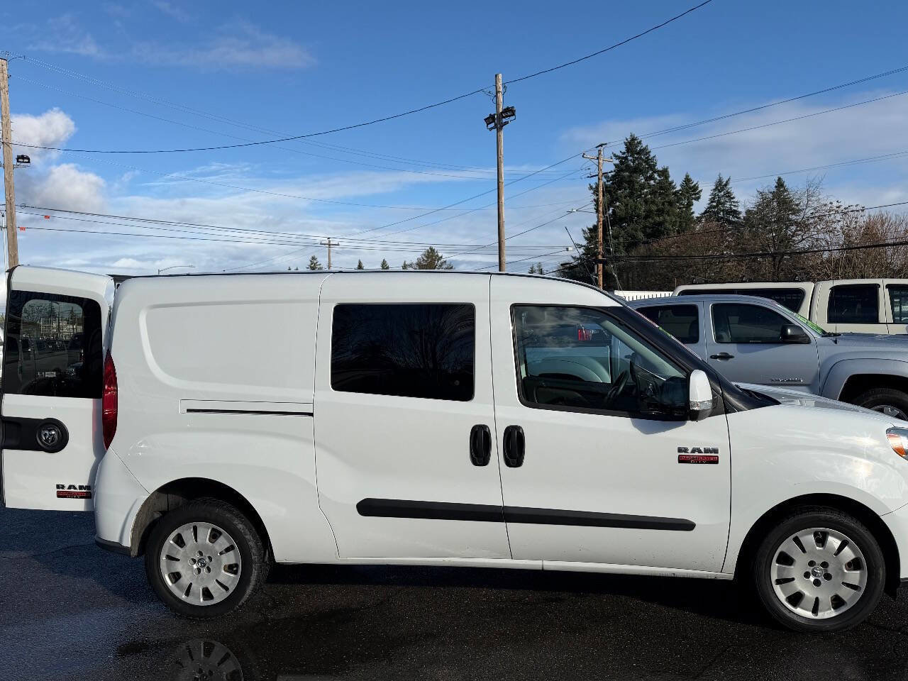 Used 2020 RAM ProMaster City SLT image 4