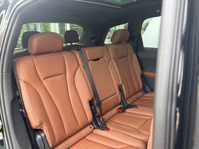 Used 2025 Audi Q7 3.0T Premium Plus AWD/4WD image 10