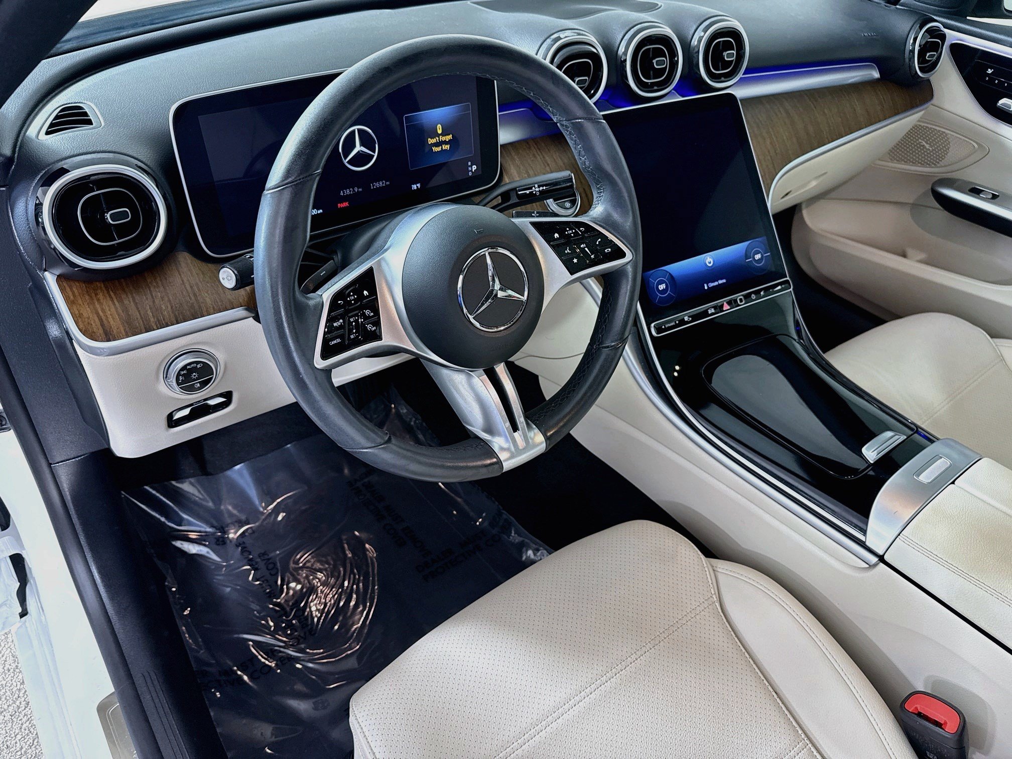 Used 2024 Mercedes-Benz C 300 Sedan image 23