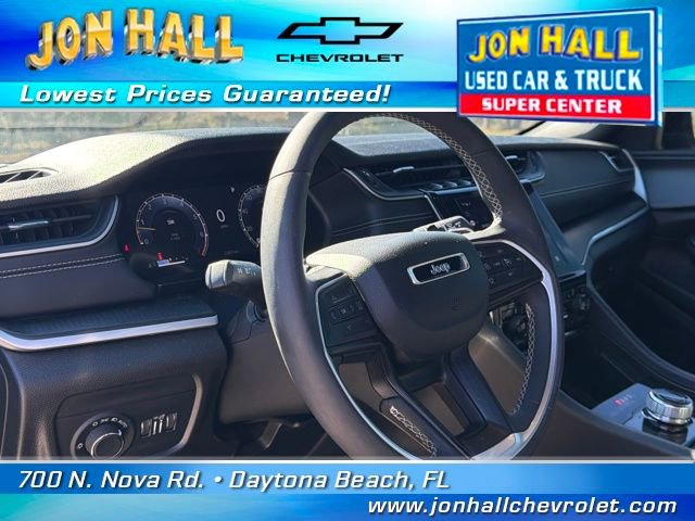 Used 2024 Jeep Grand Cherokee Altitude image 18