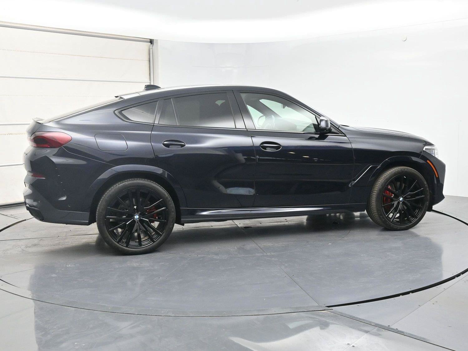 Used 2022 BMW X6 xDrive40i w/ Executive Package AWD/4WD image 27