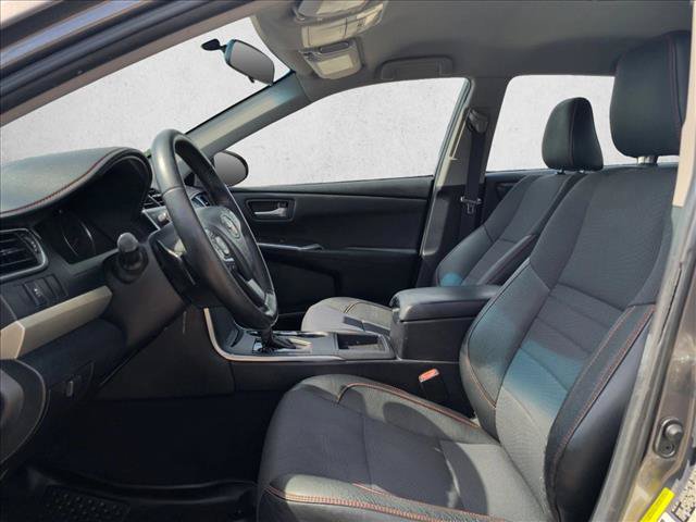 Used 2016 Toyota Camry SE FWD image 16