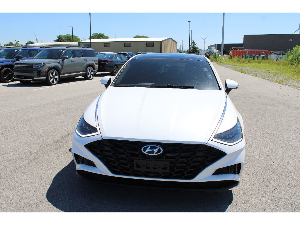 Used 2022 Hyundai Sonata Limited image 3
