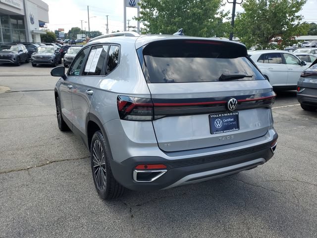 Certified 2025 Volkswagen Taos SE w/ Panoramic Sunroof Package FWD image 6