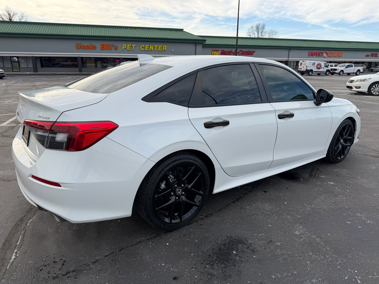 Used 2023 Honda Civic Sport image 12