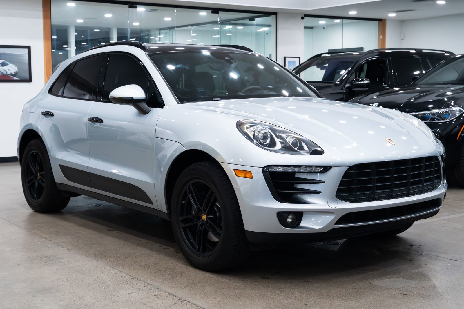 Used 2017 Porsche Macan image 3