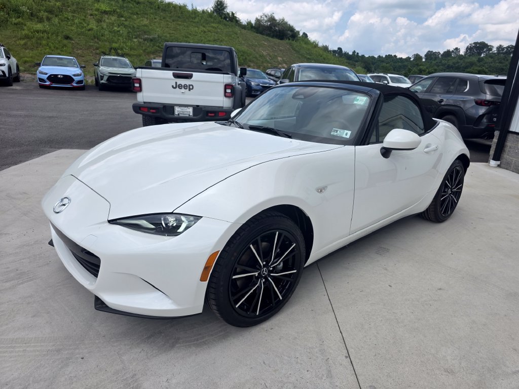 New 2026 MAZDA MX-5 Miata Grand Touring w/ Weather Package RWD image 3