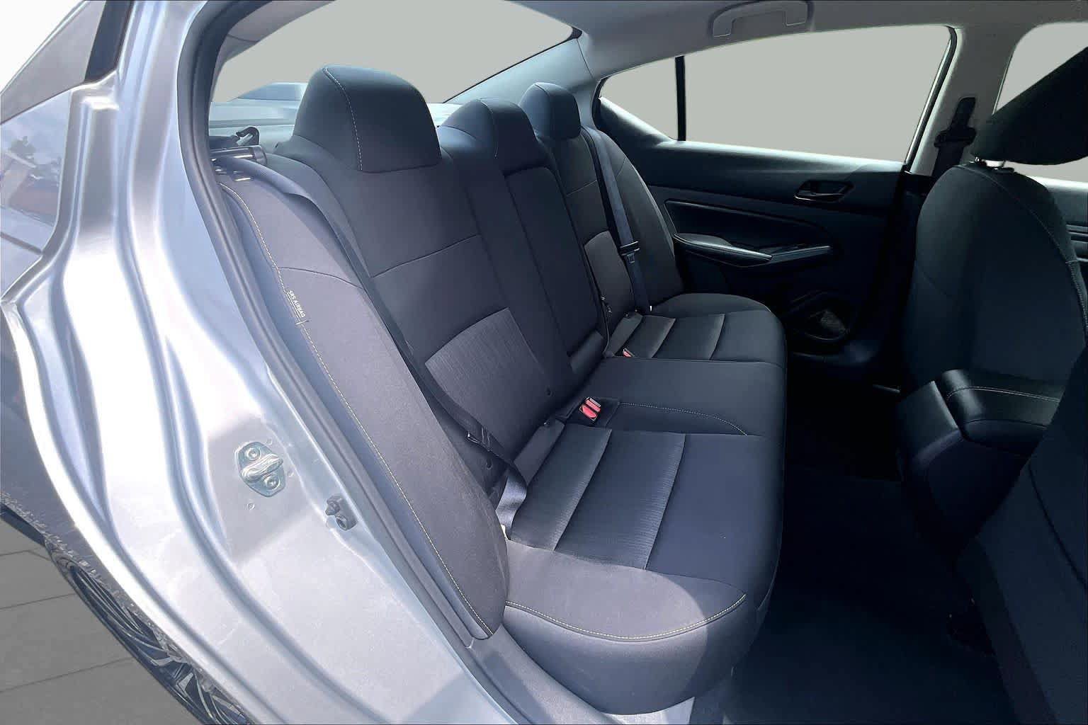 Used 2024 Nissan Altima 2.5 SV FWD image 21
