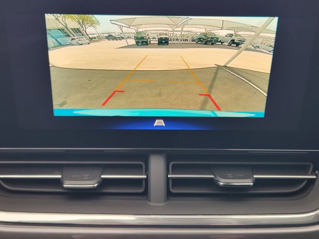 New 2026 Chevrolet Trax ACTIV w/ Sunroof Package FWD image 13