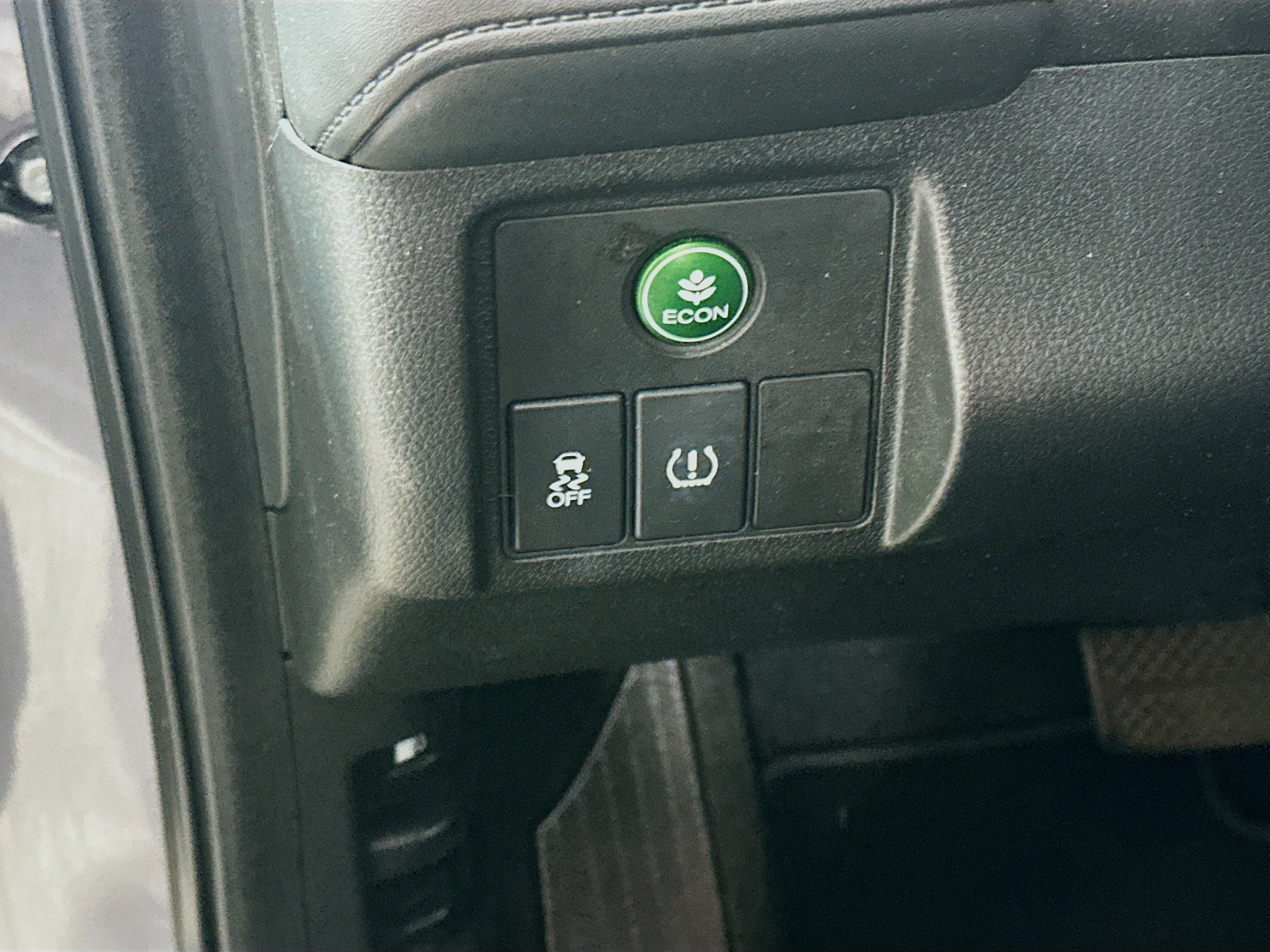 Used 2018 Honda HR-V EX image 16