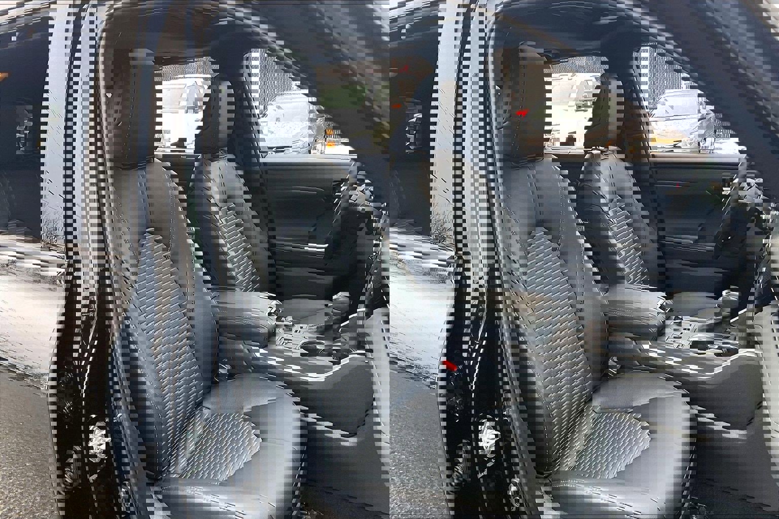 Used 2025 Toyota Highlander XSE image 9