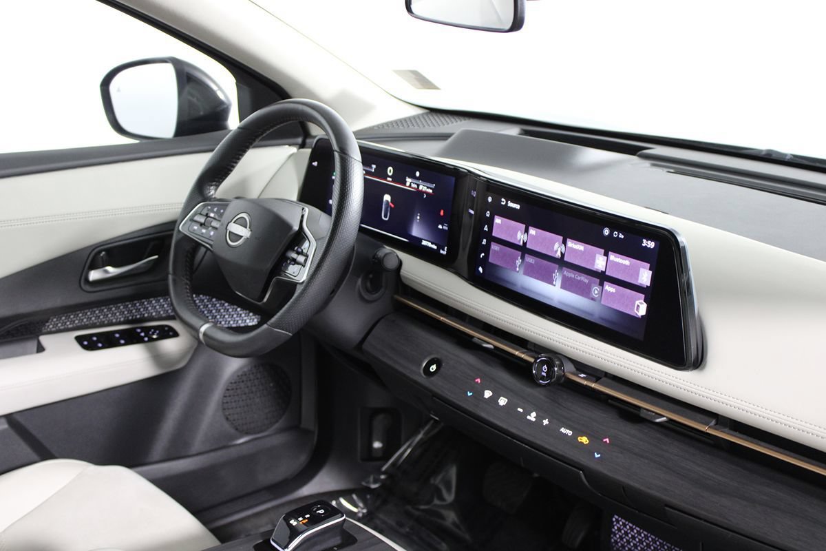 Used 2023 Nissan Ariya FWD image 24