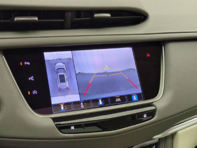 New 2026 Cadillac XT5 Premium Luxury w/ LPO, Floor Liner Package AWD/4WD image 16