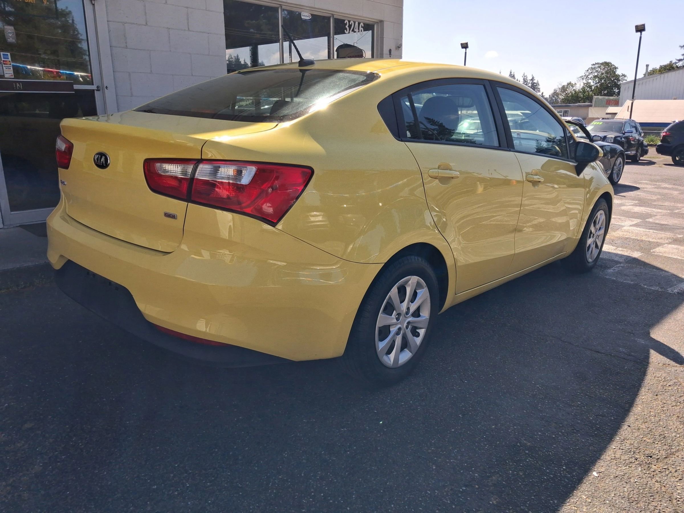 Used 2016 Kia Rio LX w/ Power Package FWD image 4
