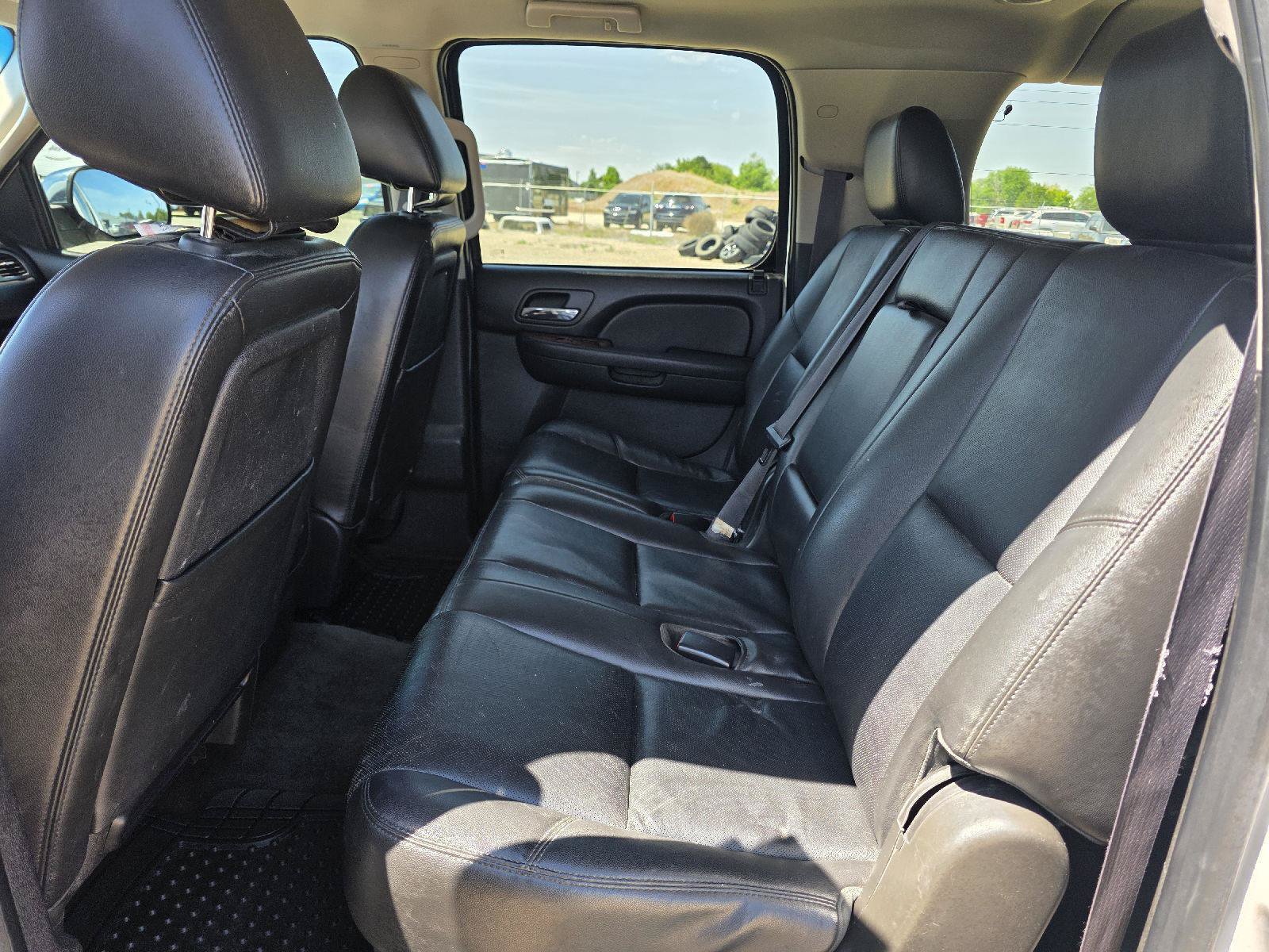 Used 2013 Chevrolet Suburban LTZ AWD/4WD image 10