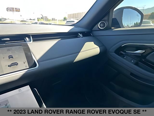 Used 2023 Land Rover Range Rover Evoque SE AWD/4WD image 32