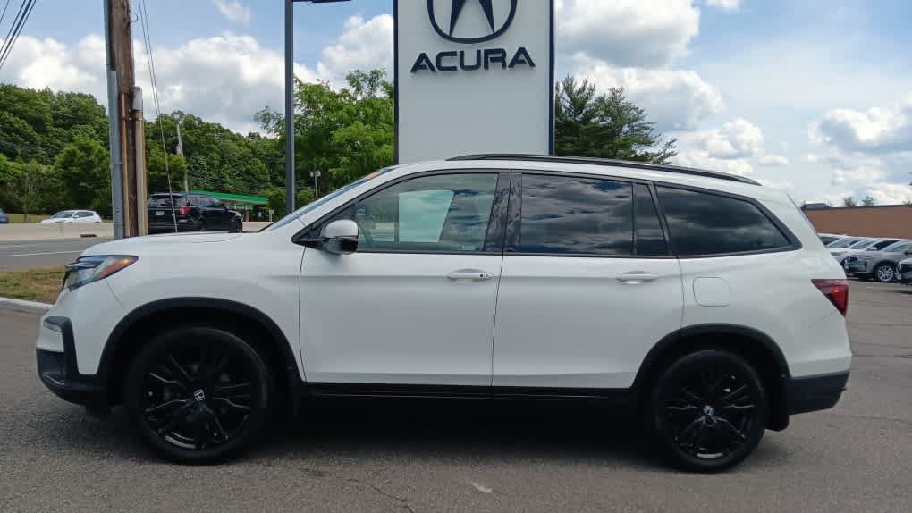 Used 2021 Honda Pilot Black Edition image 2