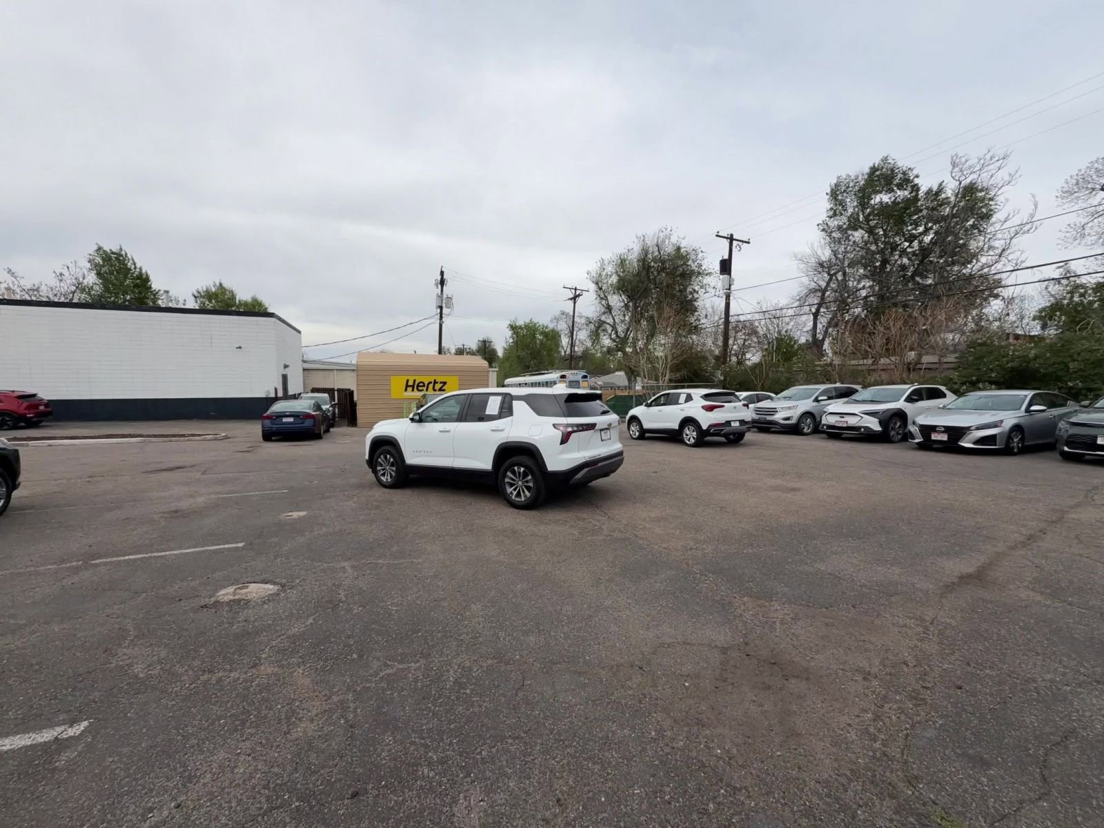 Used 2025 Chevrolet Equinox LT AWD/4WD image 14